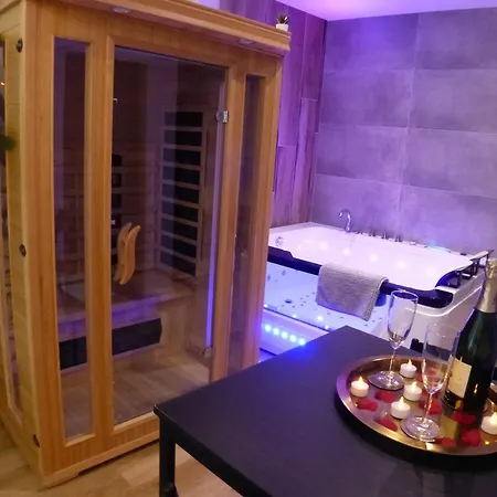 Balneotherapie Et Sauna Hyper Centre Lägenhet